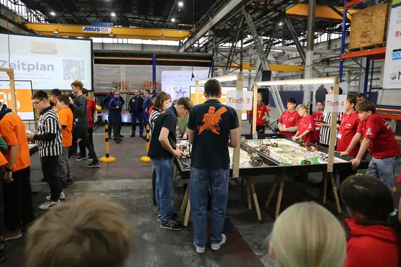 Pupils at the LEGO club