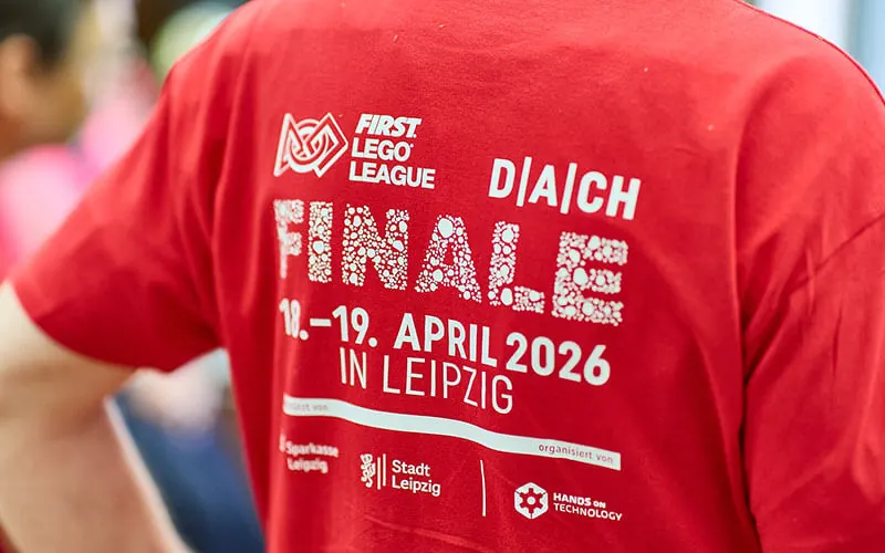 Teamshirt mit Aufdruck des D-A-CH-Finales 2026 in Leipzig